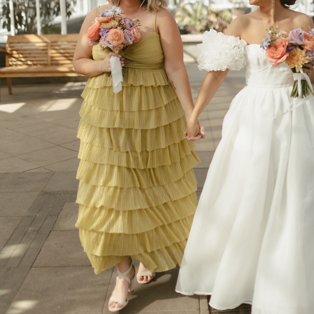 Gianni Bini Yellow/Chartreuse Gown - Picture 3 of 4